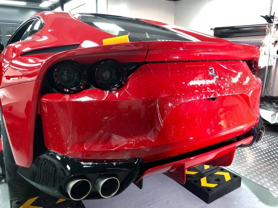  Ferrari 812 Superfast by Impressive Wrap 2018 года  (JP) (фото 4 из 9)